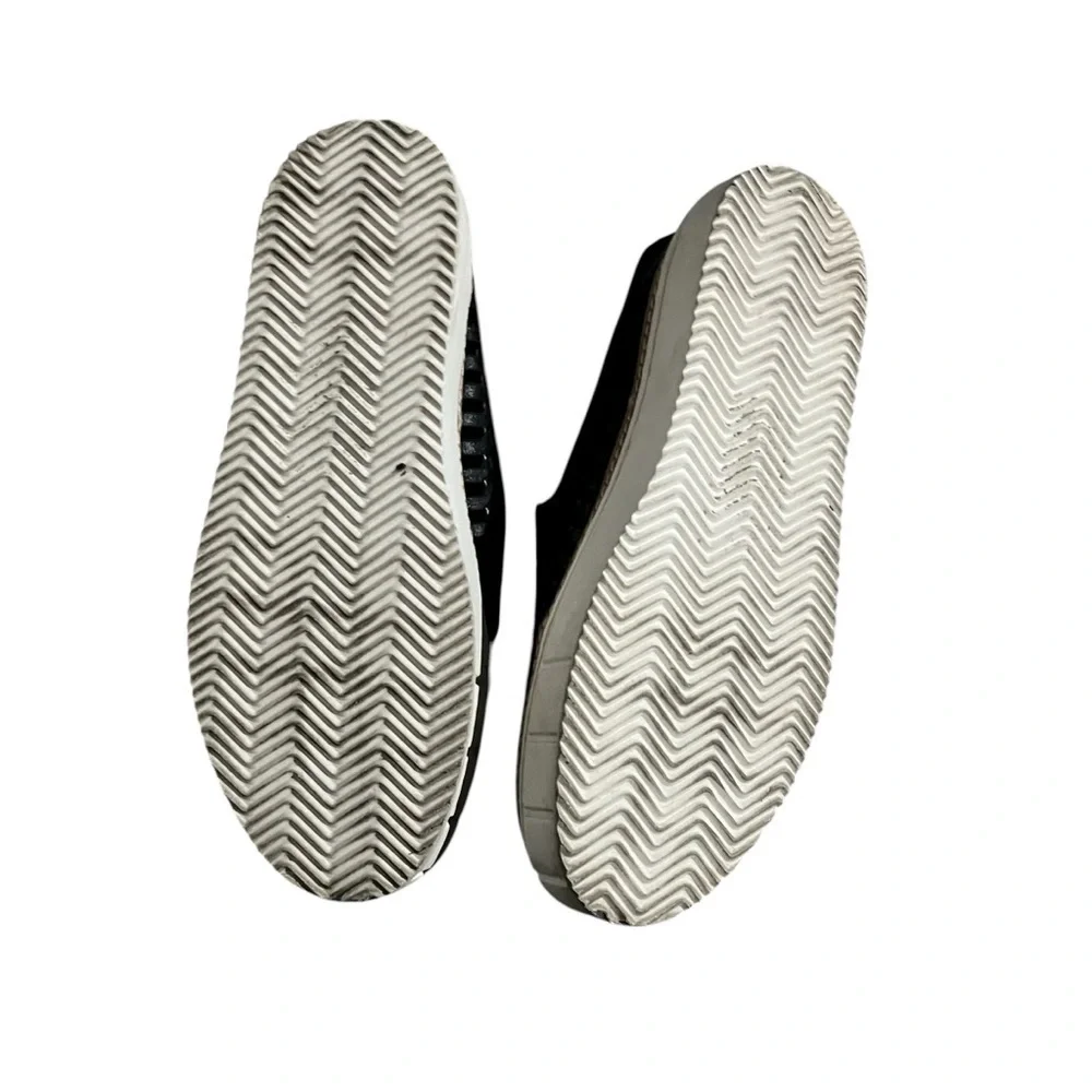 Vince Camuto vince camuto